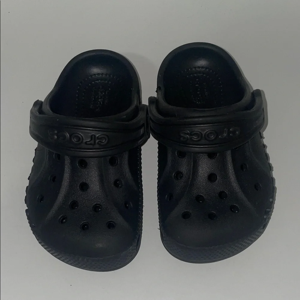 Kids Black Crocs Clogs - Picture 3 of 3
